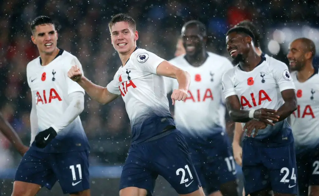 Juan Foyth celebrates with his Tottenham teammates