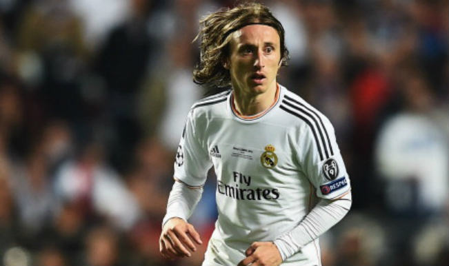 Tottenham eye Modric summer move if contract talks fail with Real Madrid.