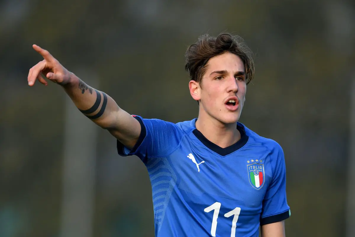 Jose Mourinho gives his opinion on Tottenham target Nicolo Zaniolo's situation.