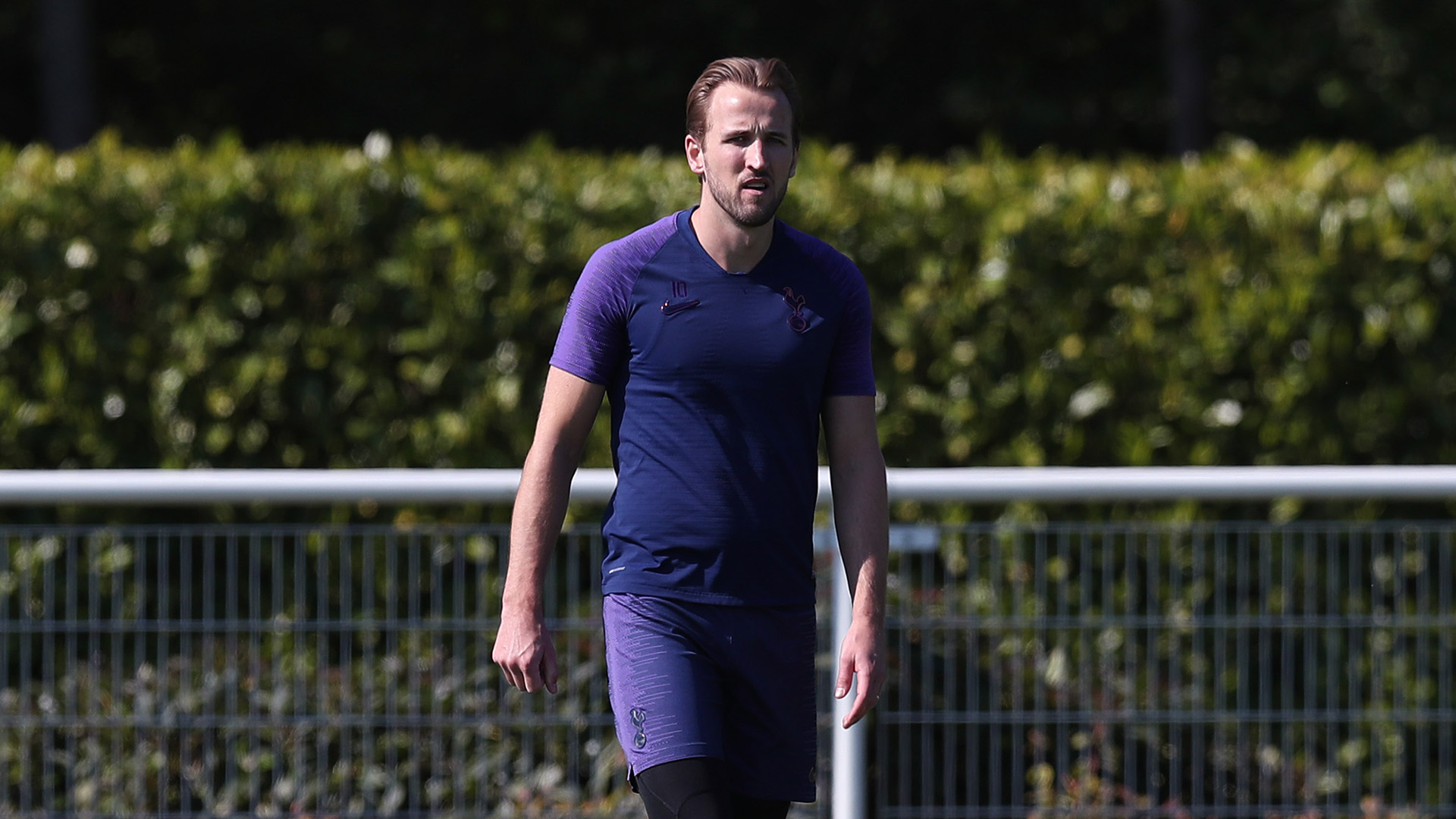 Harry Kane focused in training (Credit: Tottenham Twitter)