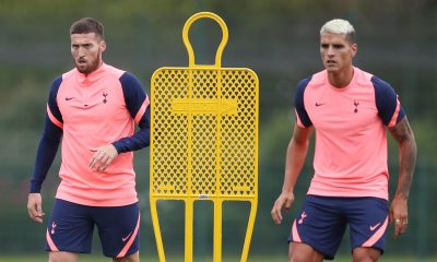 Doherty and Erik Lamela completely focused (Twitter/SpursOfficial)