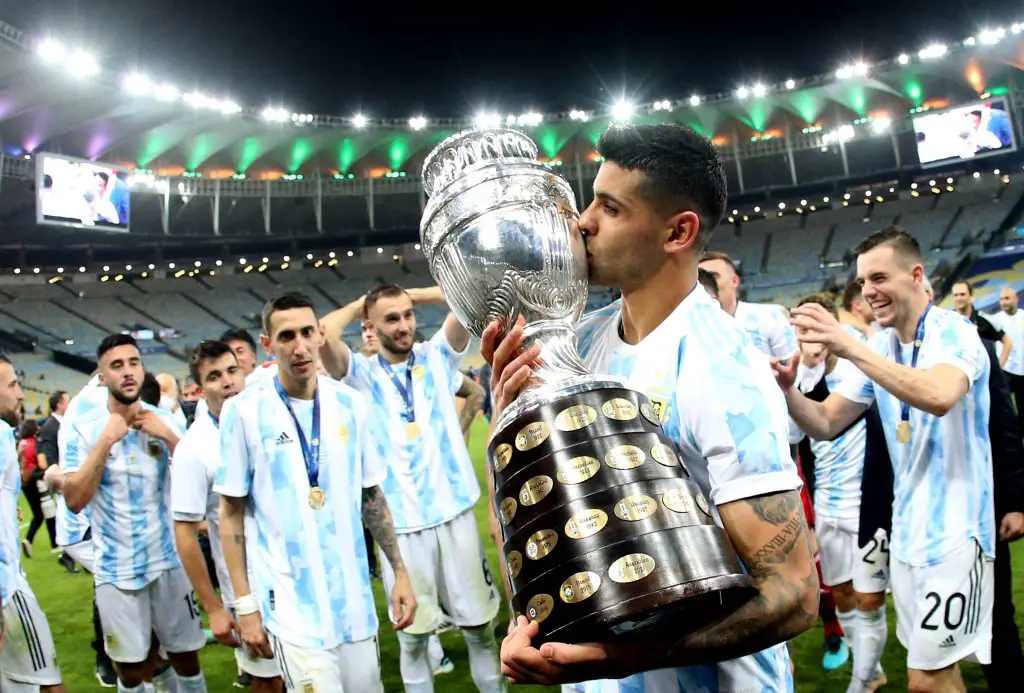 The Argentina national coach has showered praise on Cristian Romero (imago Images)