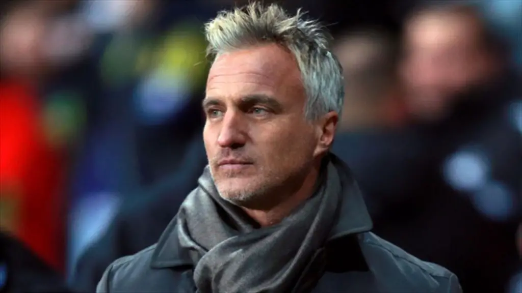 David Ginola chooses his favourite goal with Tottenham Hotspur as club record their 1000th PL goal at home.