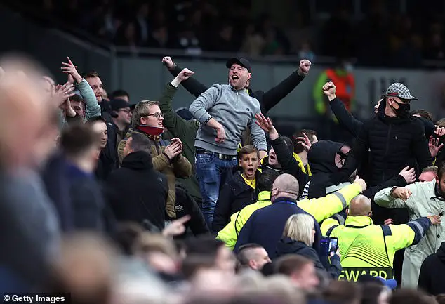 Vitesse fans clashed with the police in the game against Tottenham