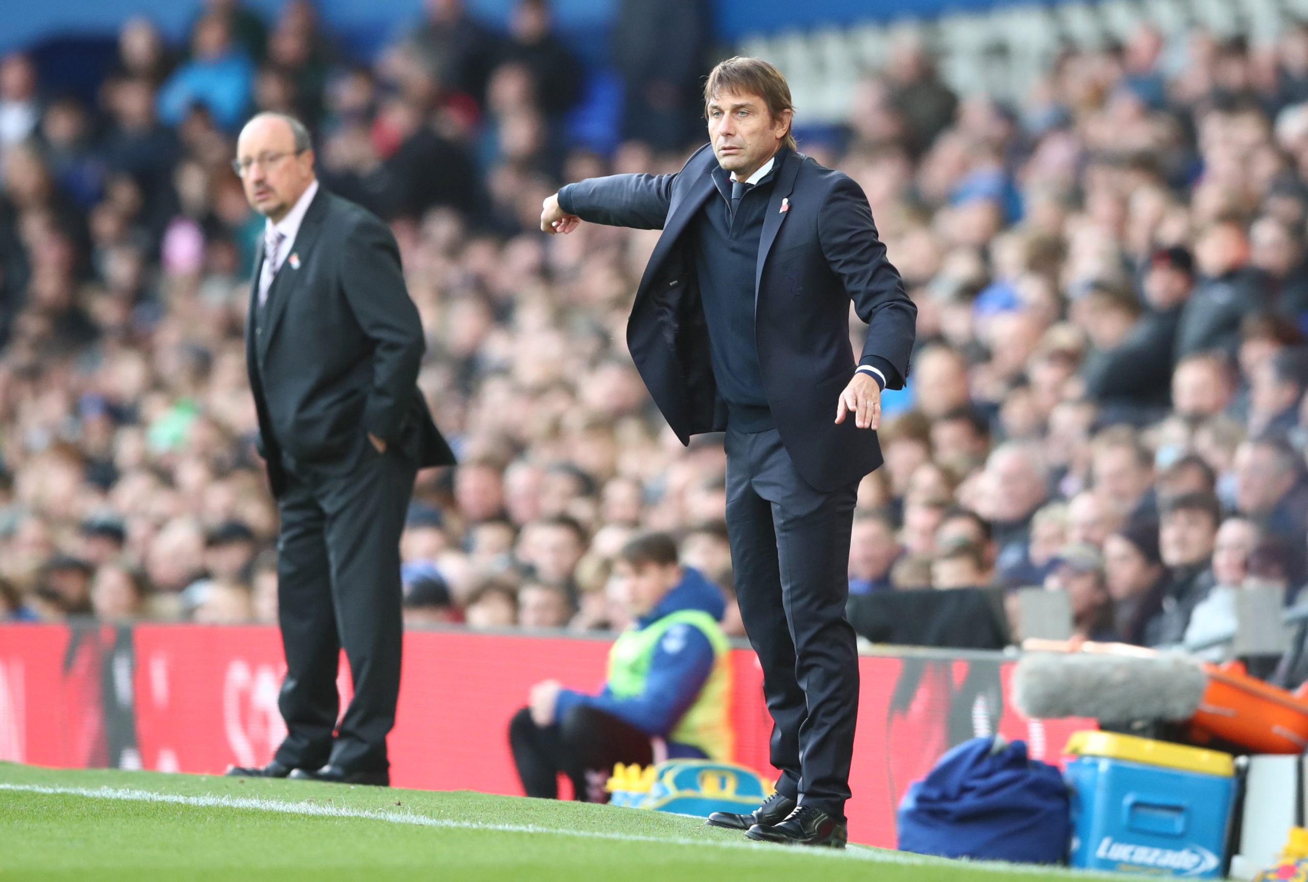 Antonio Conte led Tottenham Hotspur to a draw in his first league game in charge.