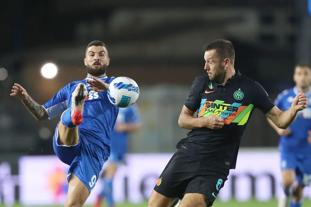 Tottenham Hotspur could sign Inter Milan star Stefan de Vrij on a cut-price deal this summer. (Photo by Gabriele Maltinti/Getty Images)