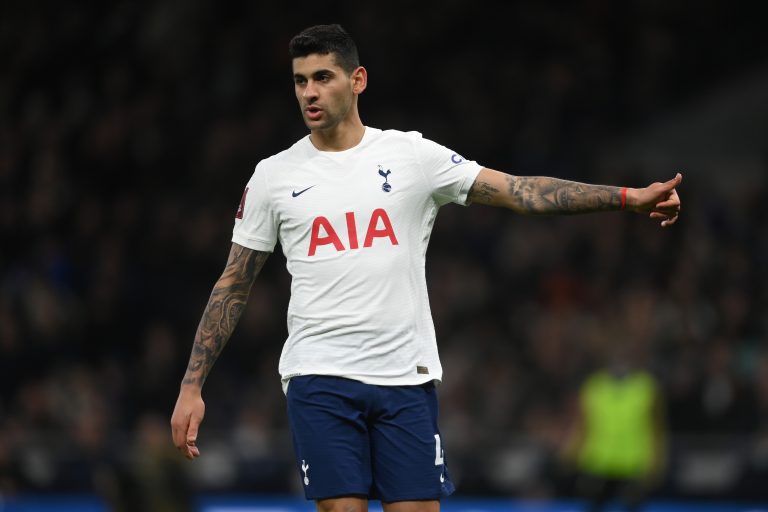 Tottenham are ready to offer Cristian Romero to sign Barcelona winger Raphinha.