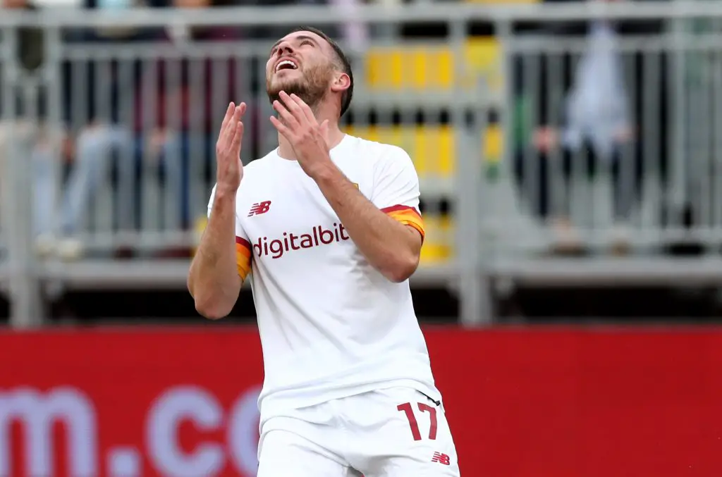 Transfer News: Tottenham Hotspur battle Newcastle United for AS Roma star Jordan Veretout. (Photo by Maurizio Lagana/Getty Images)