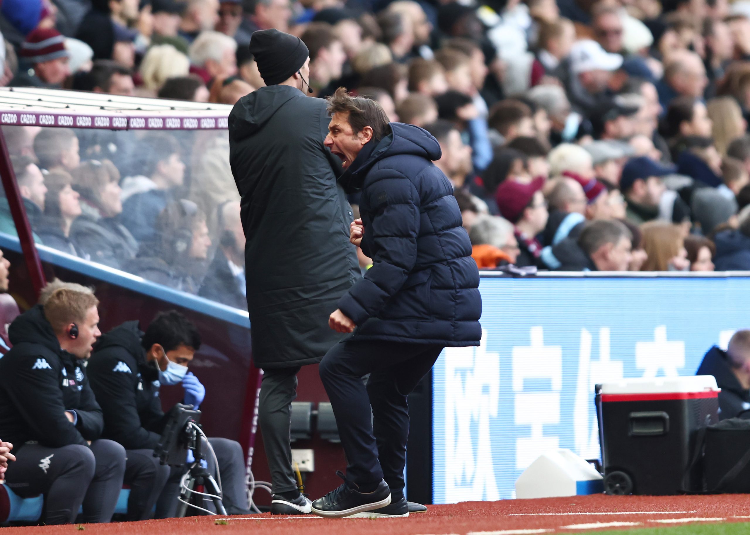 Tottenham Hotspur manager Antonio Conte sends a warning to new Manchester United boss Erik ten Hag.