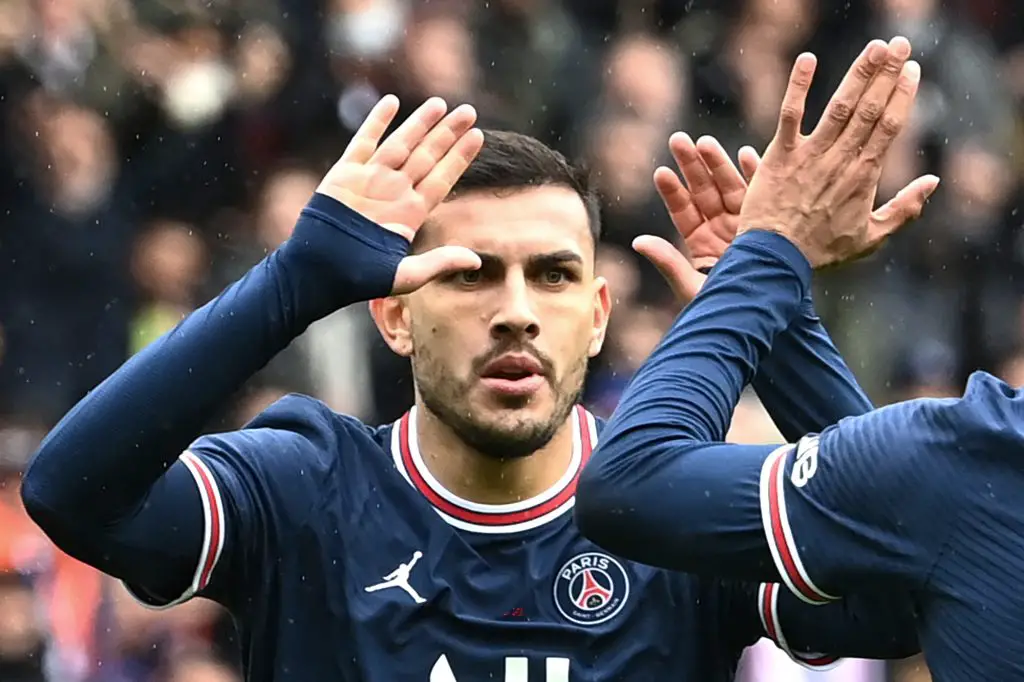 Transfer News: Tottenham Hotspur battle Inter Milan for PSG star Leandro Paredes. (Photo by ALAIN JOCARD/AFP via Getty Images)