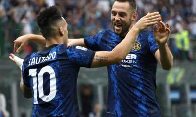 Inter set to sell Lautaro Martinez and Stefan De Vrij this summer. (Photo by Marco Luzzani/Getty Images)