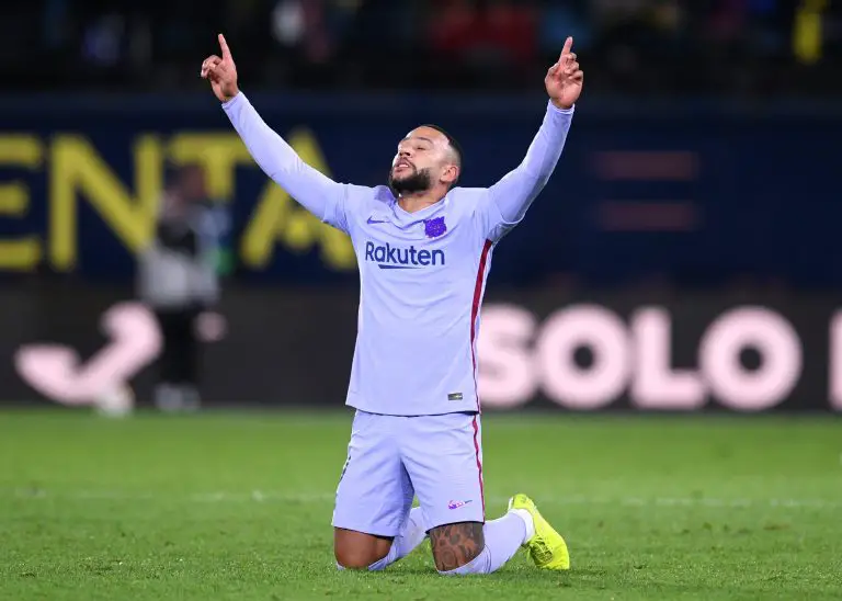 Barcelona will sell Tottenham Hotspur target Memphis Depay if they find a replacement.