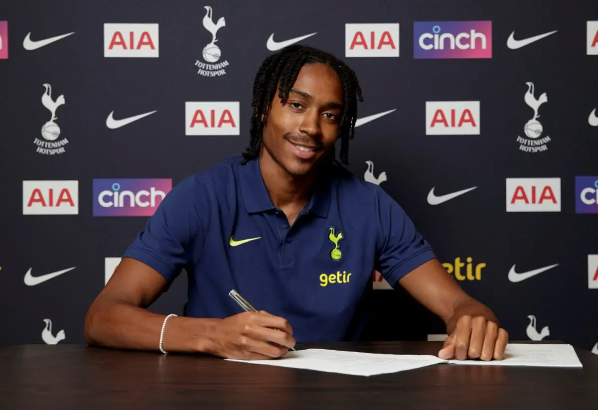 Djed Spence signs for Spurs. (Image: Official THFC Twitter account)