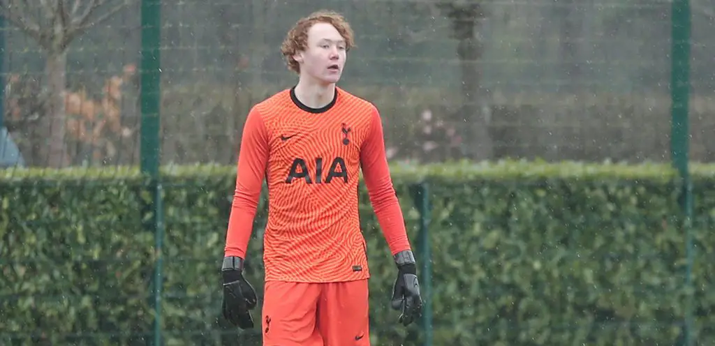 Aaron Maguire signs new Tottenham Hotspur contract. (Image: Official Tottenham website)