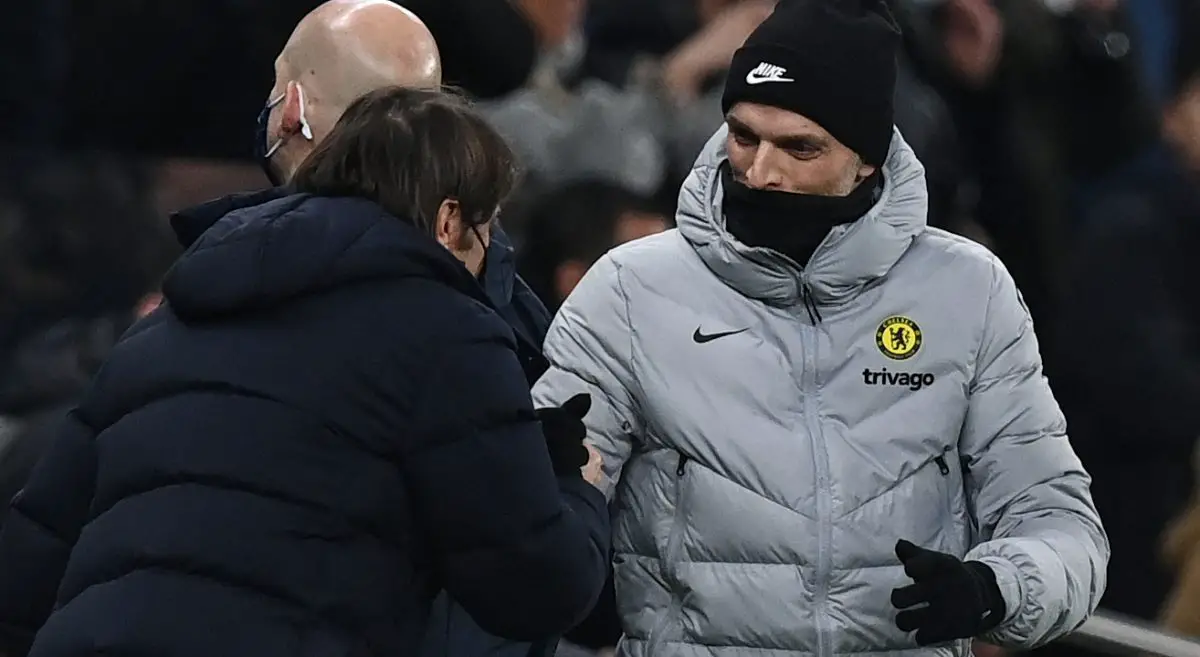 Antonio Conte (L) greets Thomas Tuchel.