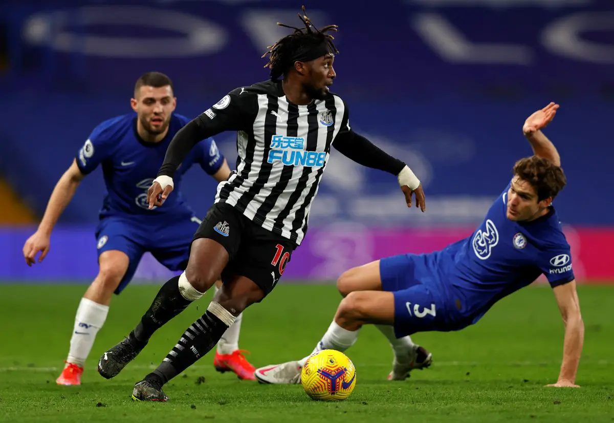 Allan Saint-Maximin vies with Mateo Kovacic (L) and Marcos Alonso. 