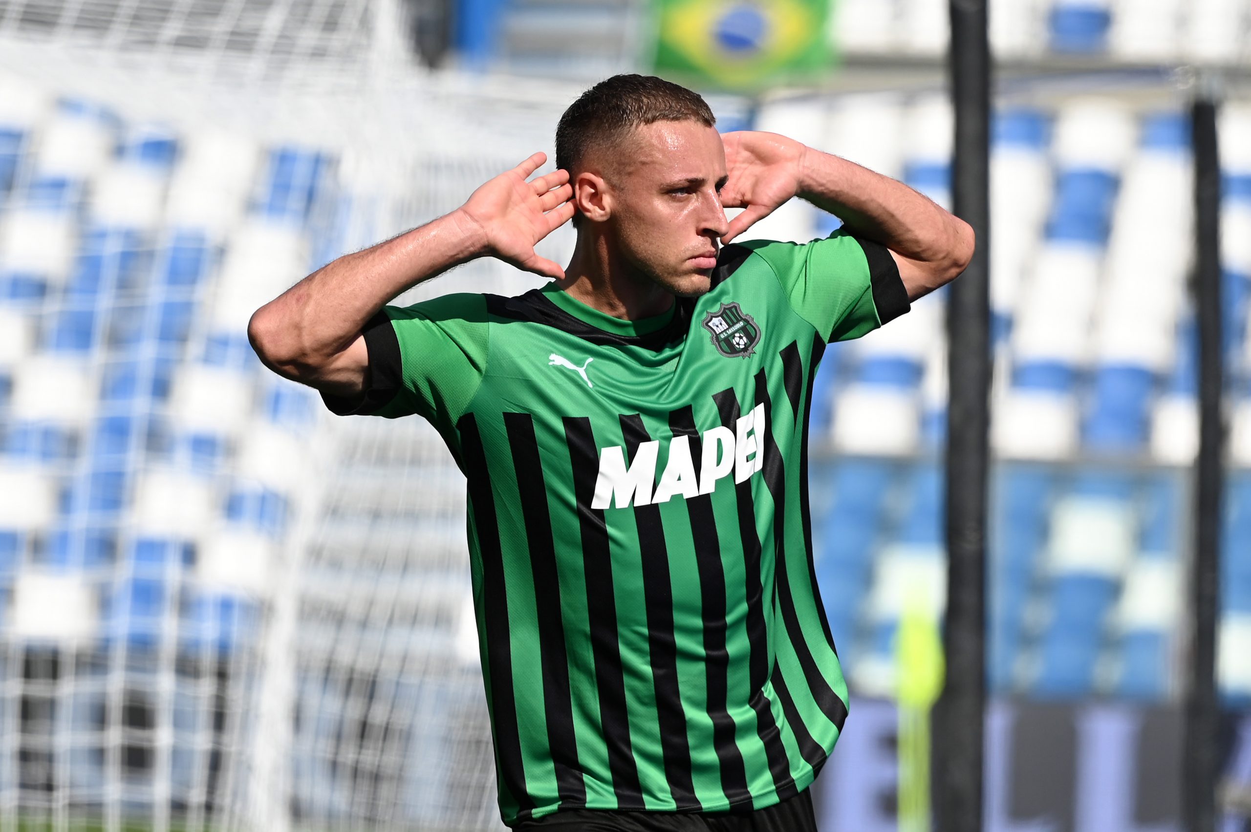 Tottenham Hotspur linked with a transfer move for Davide Frattesi of US Sassuolo.