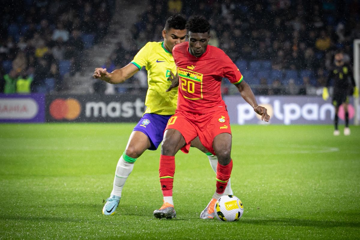 Ghana's Mohammed Kudus fights for the ball with Brazil's Casemiro during an international friendly. 