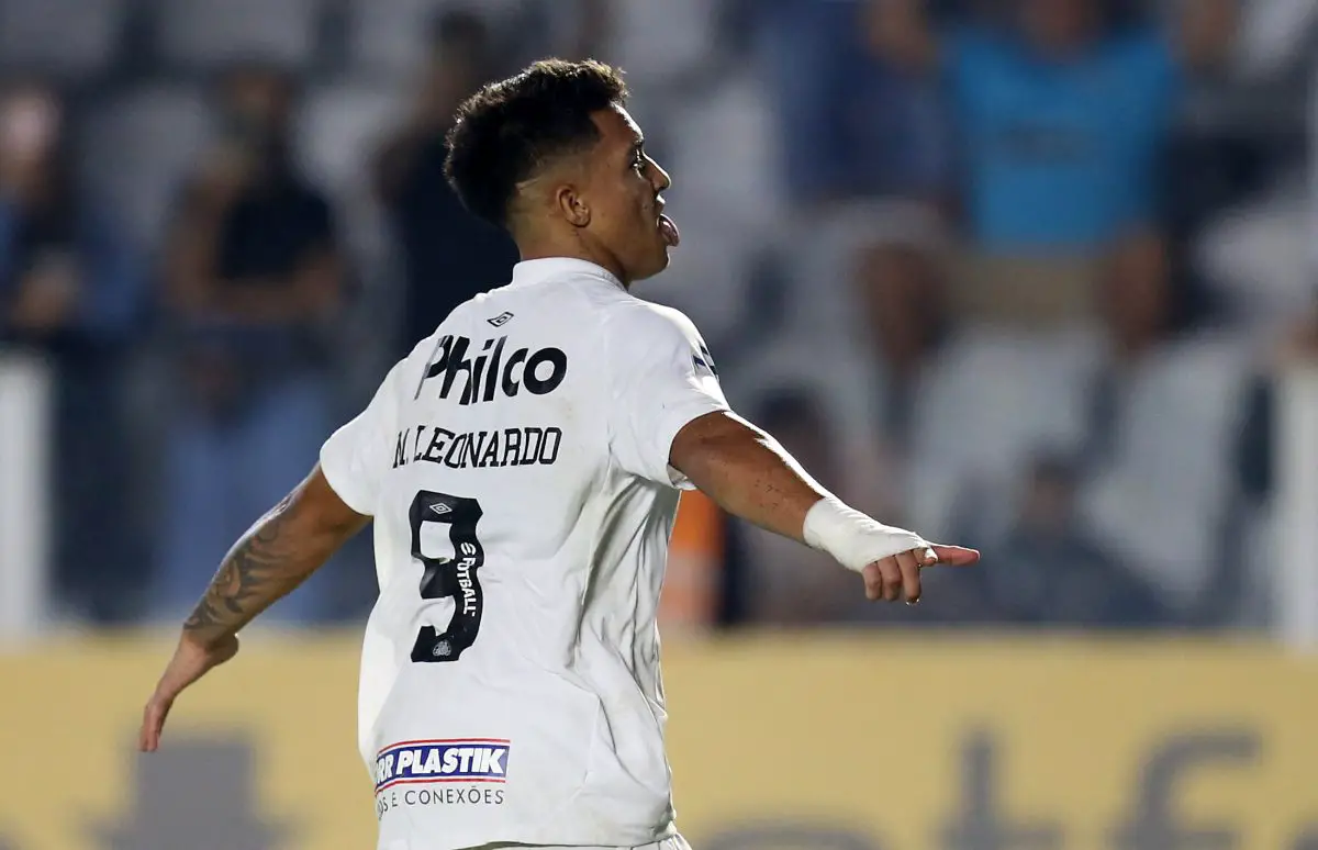 Marcos Leonardo celebrates after scoring a goal against Banfield during their Copa Sudamericana group stage match.
