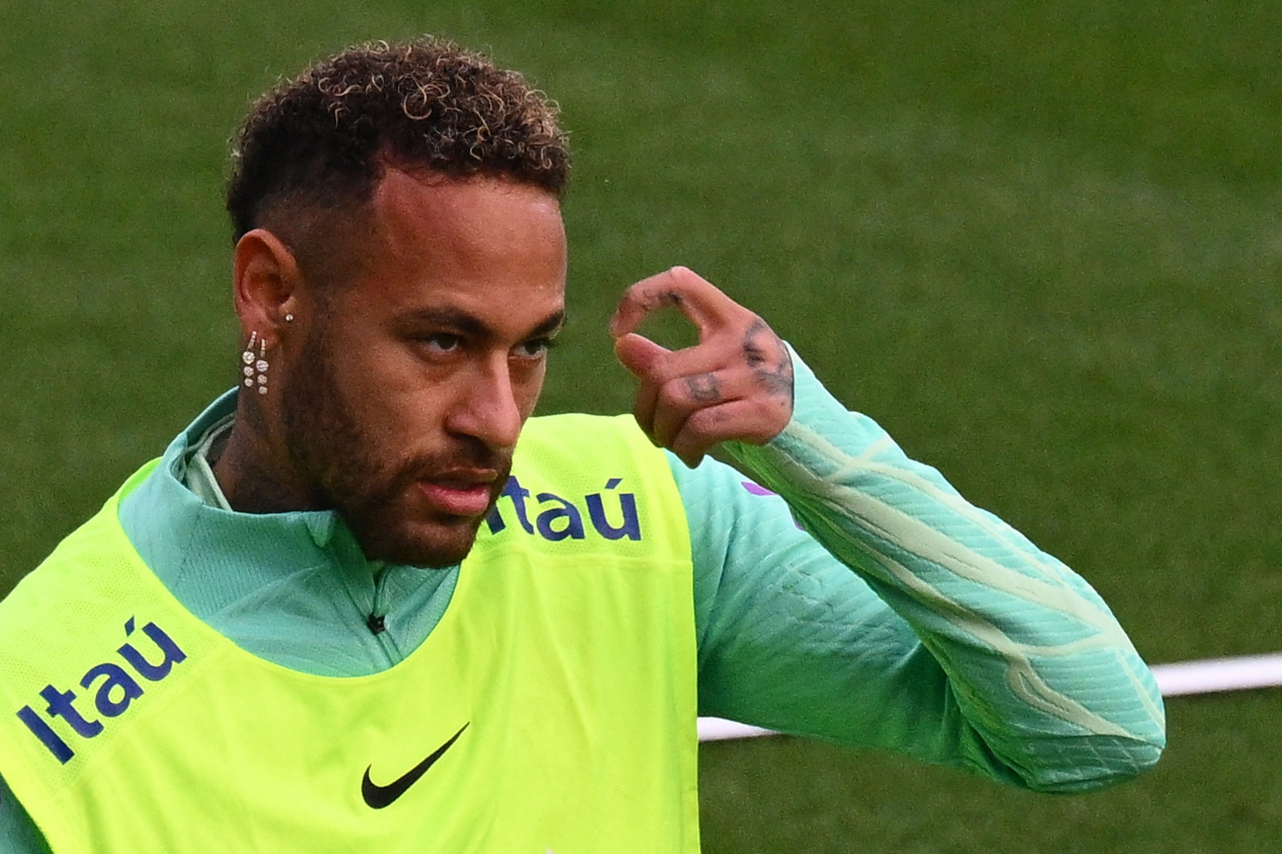 Brazil and PSG star, Neymar Jr, in a training session. (Photo by VINCENZO PINTO/AFP via Getty Images)