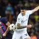 Barcelona's Robert Lewandowski vies with Inter Milan's Alessandro Bastoni. (Photo by PAU BARRENA/AFP via Getty Images)