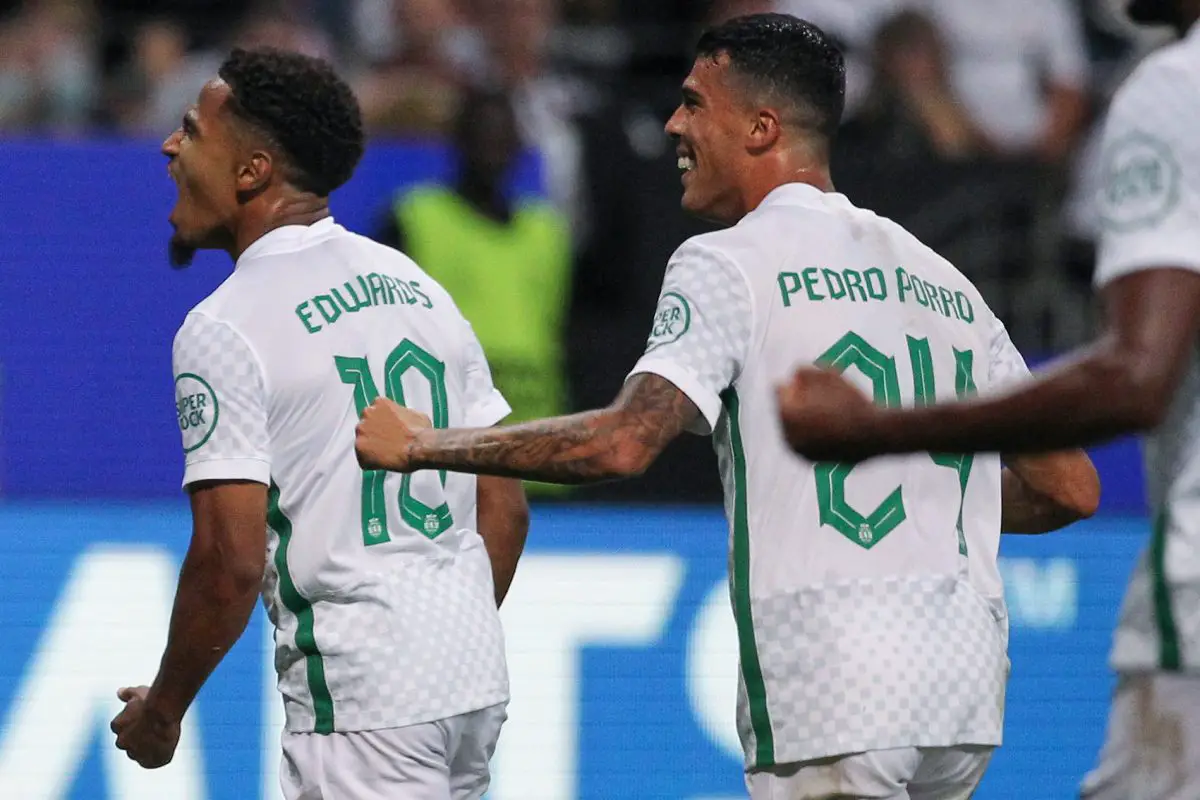 Marcus Edwards with Sporting CP teammate, Pedro Porro. (Photo by DANIEL ROLAND/AFP via Getty Images)