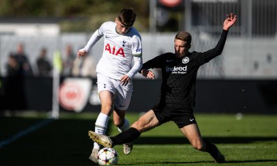 Mikey Moore (L) of Tottenham challenges for the ball with Elisa Niklas Baum of Frankfurt during the UEFA Youth League match. (Photo by Tottenham Hotspur FC/Tottenham Hotspur FC via Getty Images)
