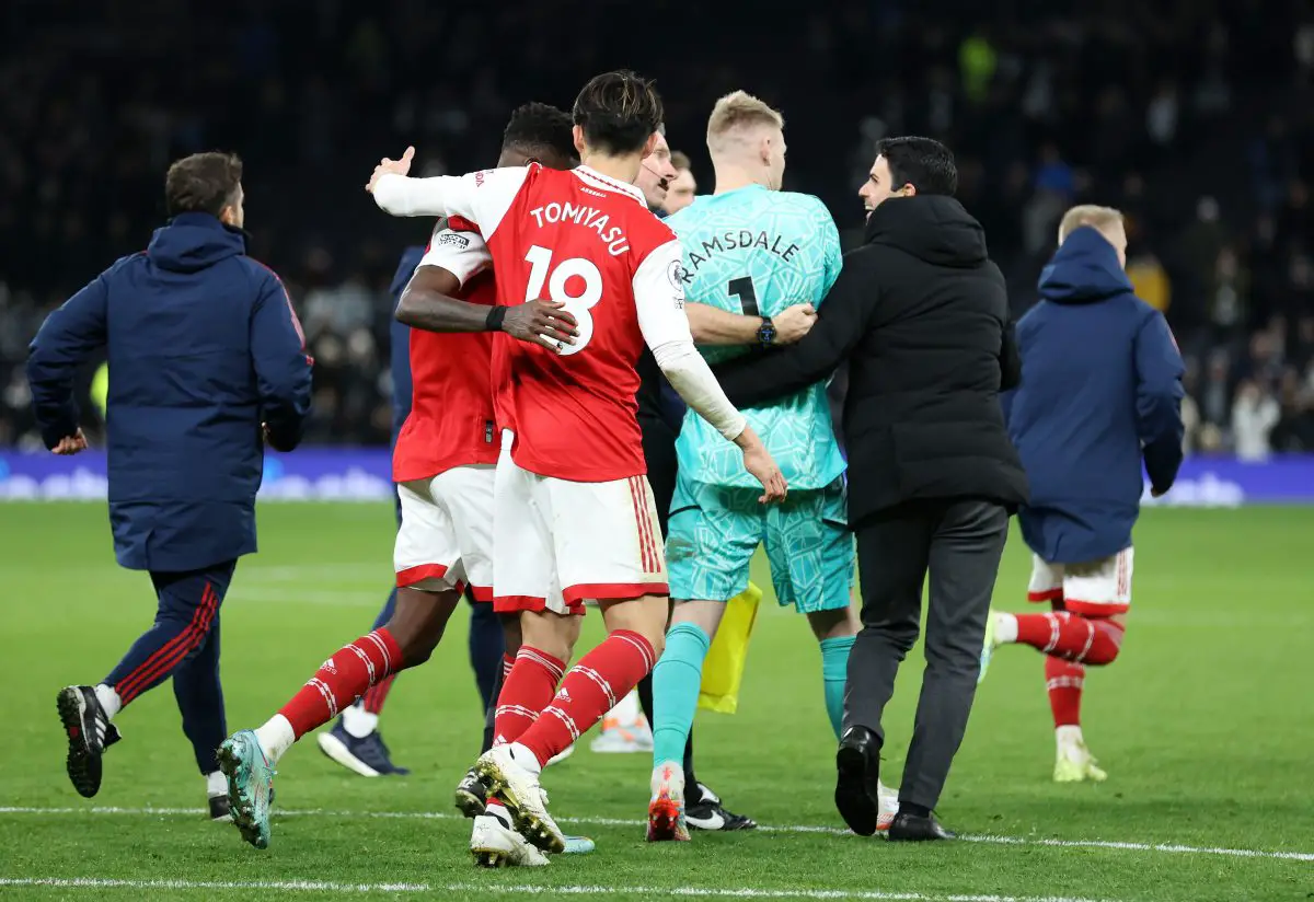 Mikel Arteta walks Aaron Ramsdale of Arsenal away from the Tottenham Hotspur fans' end. (Photo by Catherine Ivill/Getty Images)