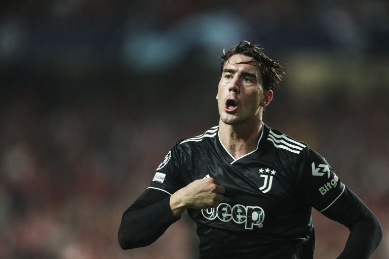 Tottenham are looking to reduce the price tag for Juventus star Dusan Vlahovic.
