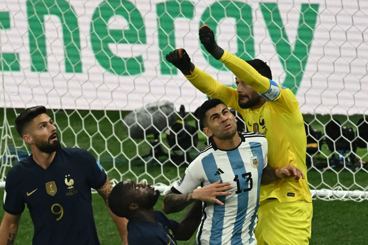 Cristian Romero talks about his friendship with Hugo Lloris. (Photo by JEWEL SAMAD/AFP via Getty Images)