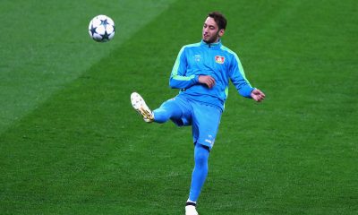 Hakan Calhanoglu of Bayer Leverkusen controls the ball during the Bayer 04 Leverkusen Training Session ahead of their UEFA Champions League match against Tottenham Hotspur at Wembley Stadium on November 1, 2016 in London, England. (Photo by Clive Rose/Getty Images)