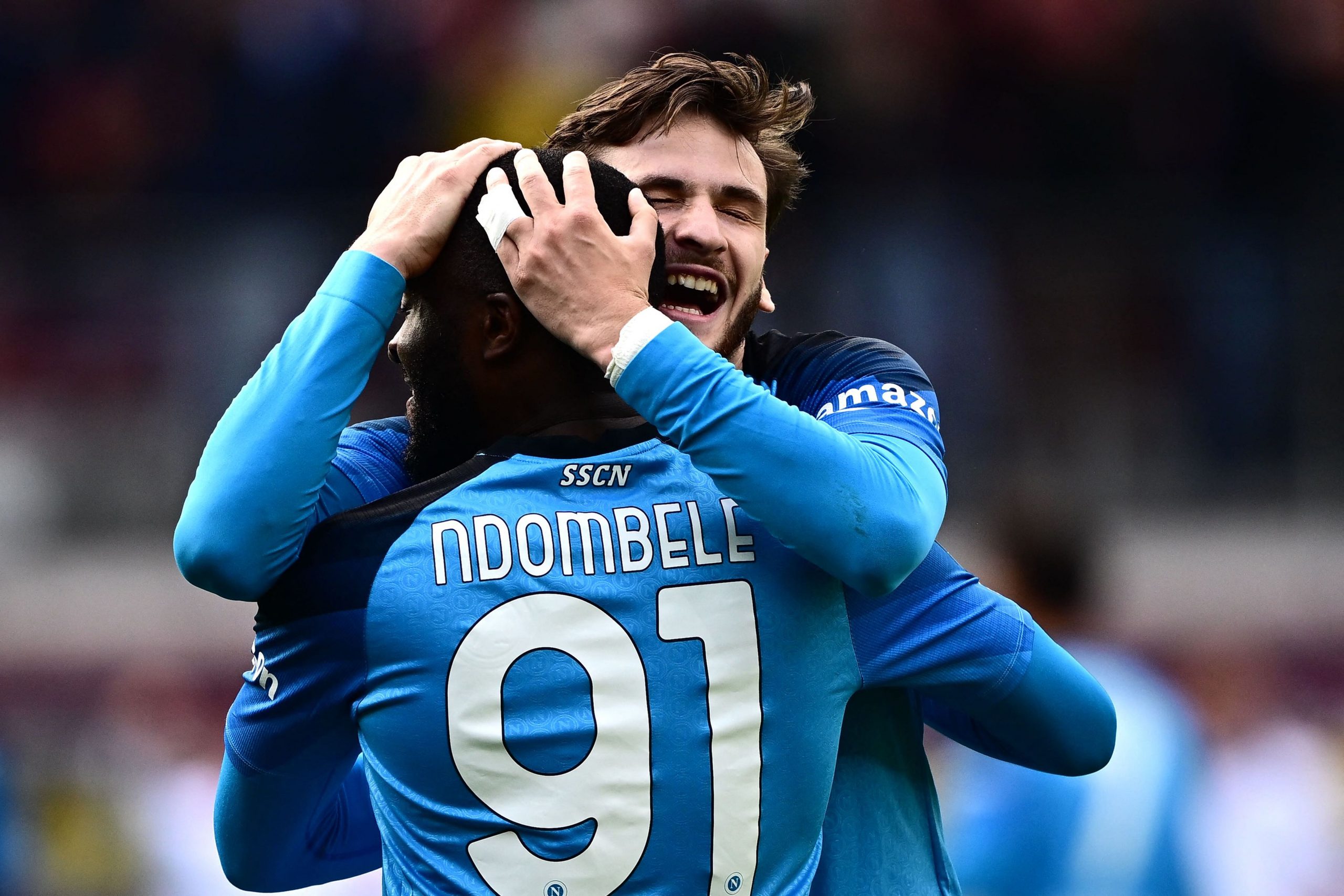 Napoli's French midfielder Tanguy Ndombele Khvicha Kvaratskhelia after scoring.