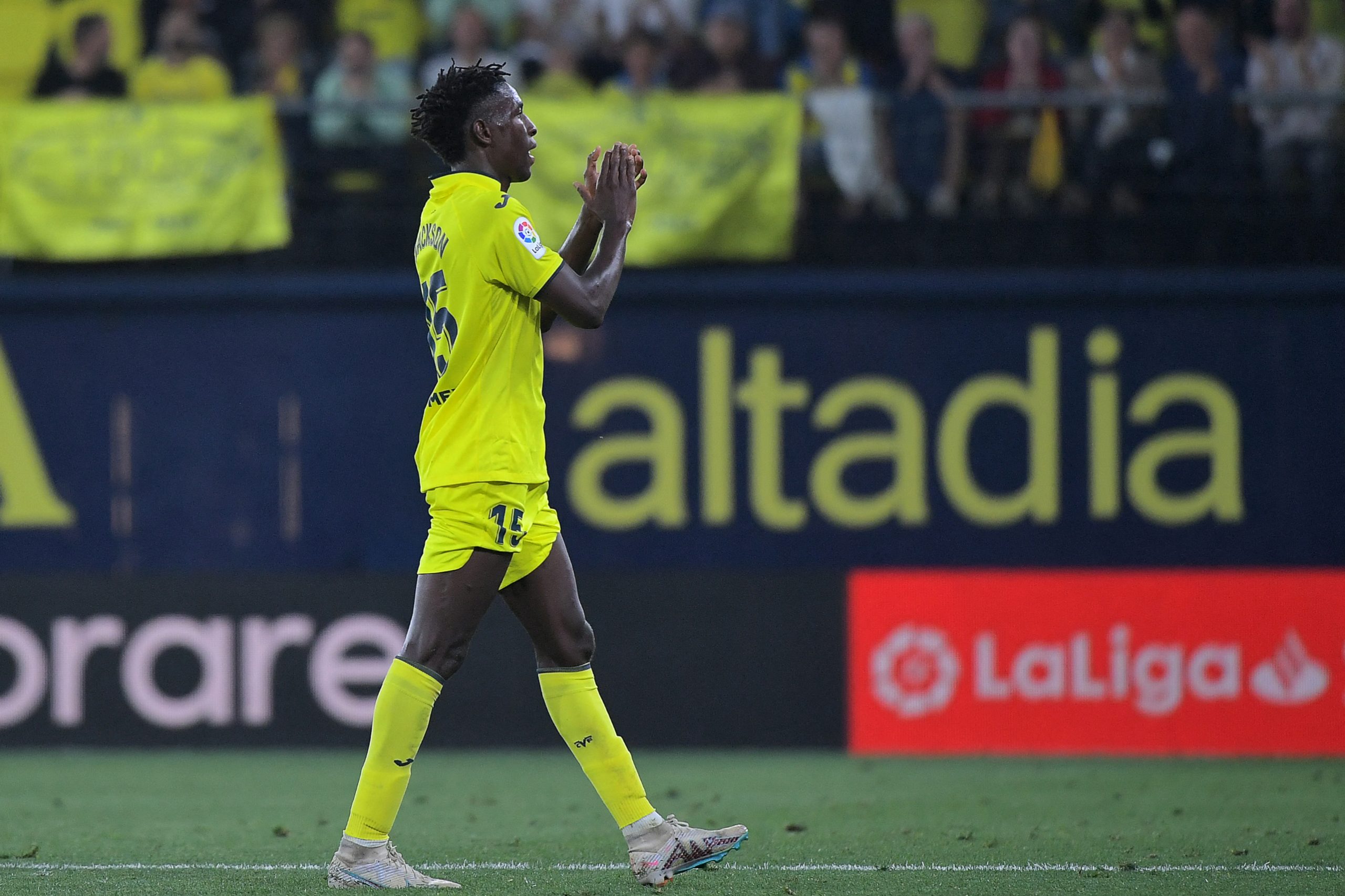 Villareal's Senegalese forward Nicolas Jackson gestures as he leaves the pitch.