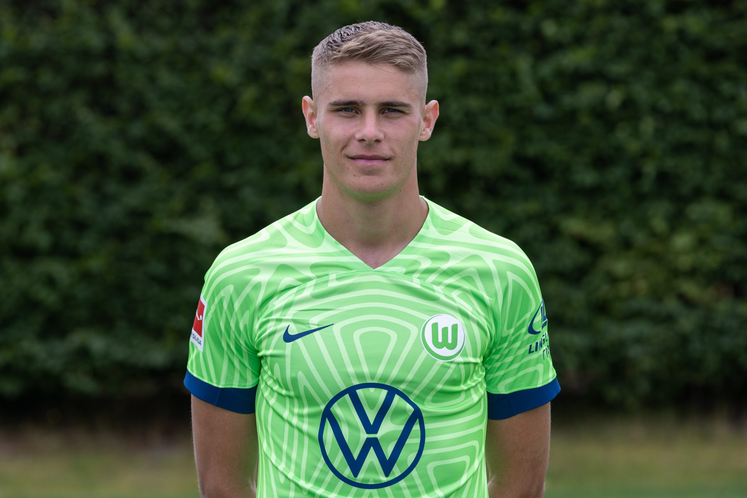 Micky van de Ven of VfL Wolfsburg poses during the team presentation at Volkswagen Arena.