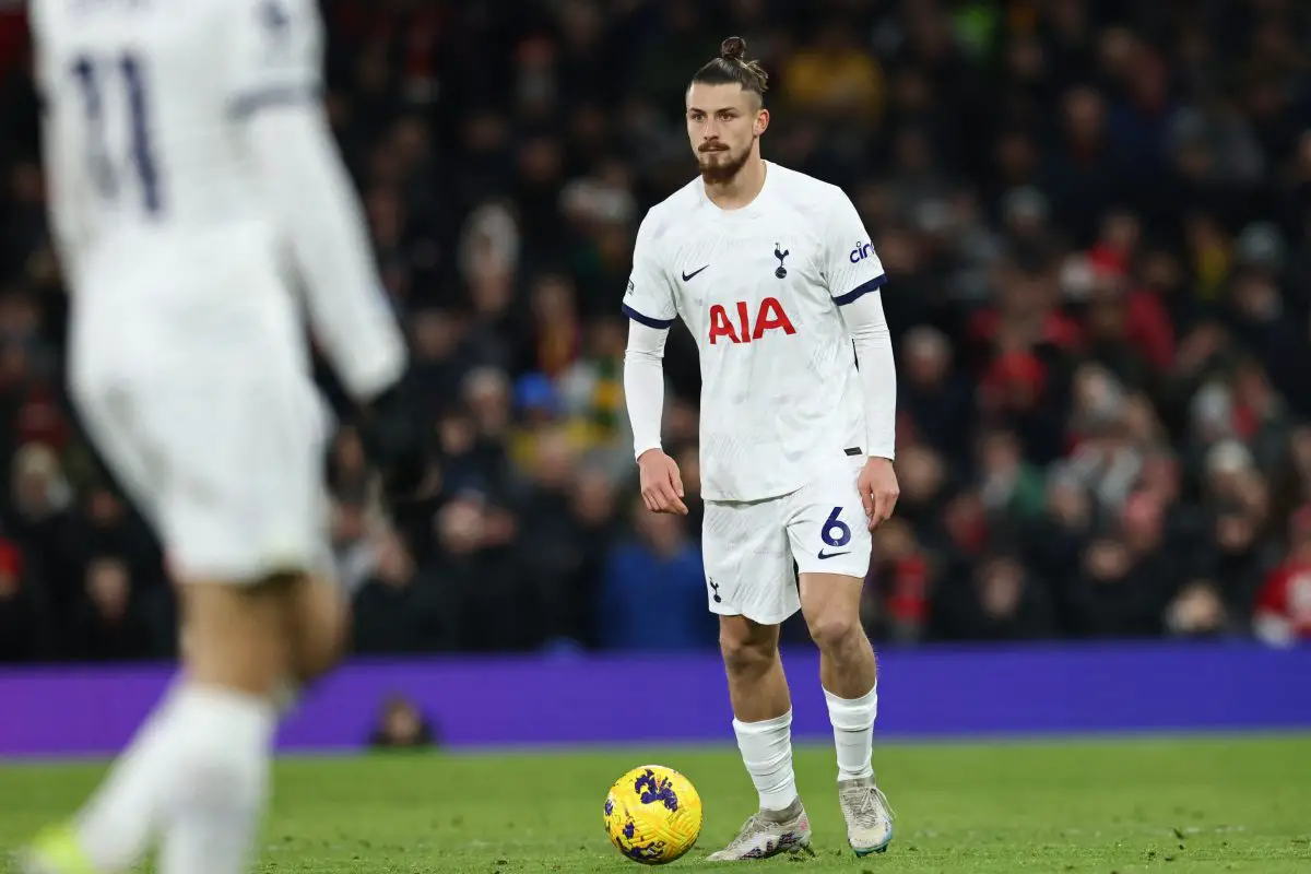 Genoa CEO reveals Tottenham star Radu Dragusin wasn't keen to leave Italy. 