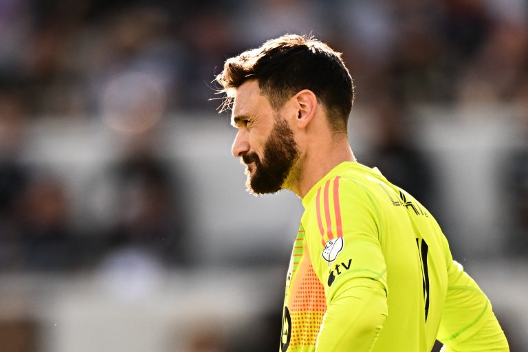 Hugo Lloris highlights the Tottenham mentality problem with one bizarre gesture by Daniel Levy