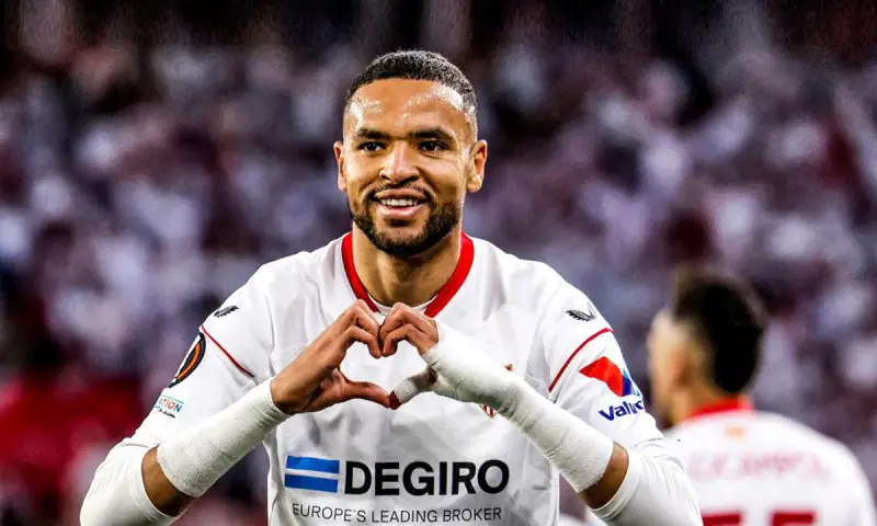 Tottenham is keen on signing the Moroccan star striker En-Nesyri.