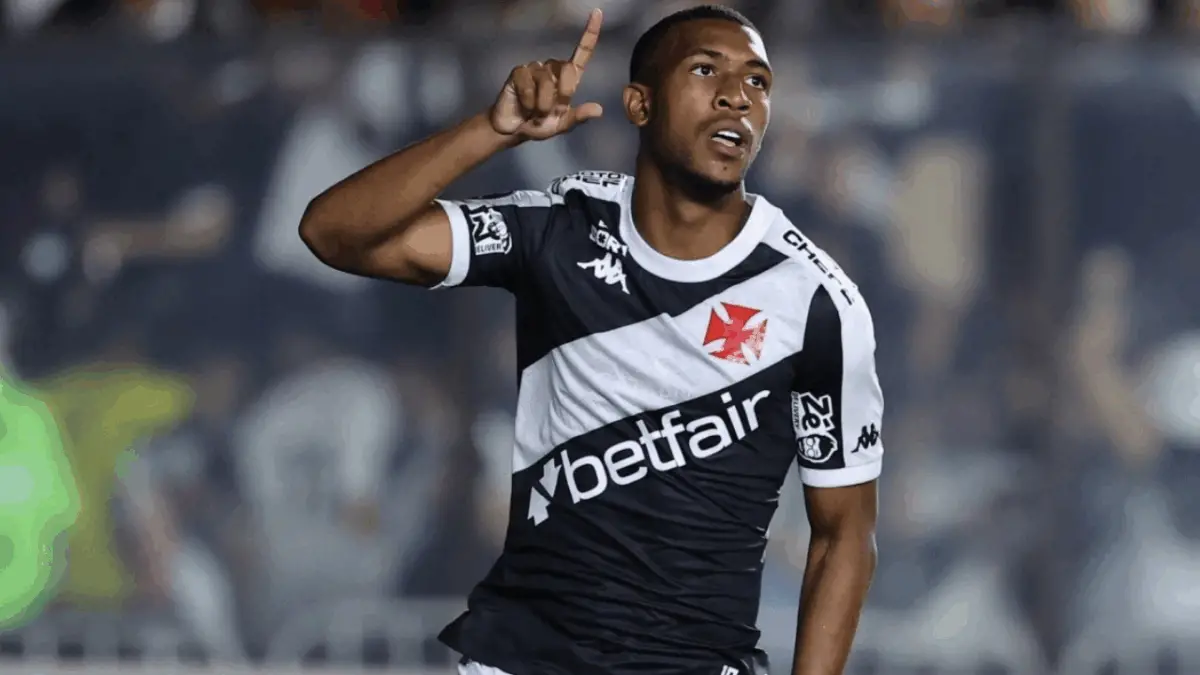 Tottenham Hotspur are interested in Brazilian sensation Bruninho. 